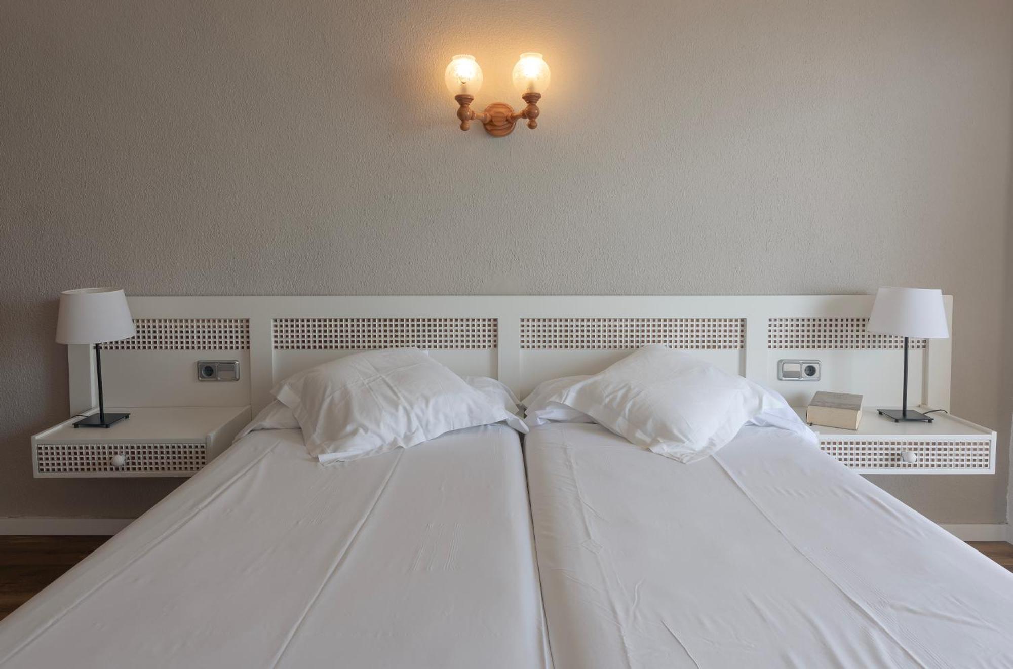 Hostal Sa Baronia บานยัลบูฟาร์ ภายนอก รูปภาพ