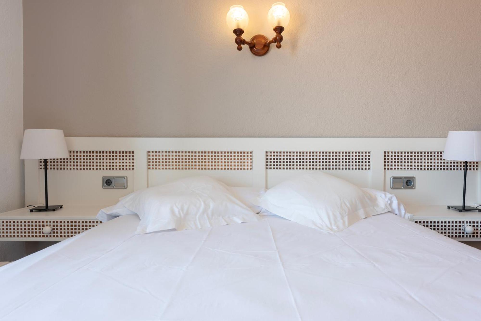 Hostal Sa Baronia บานยัลบูฟาร์ ภายนอก รูปภาพ